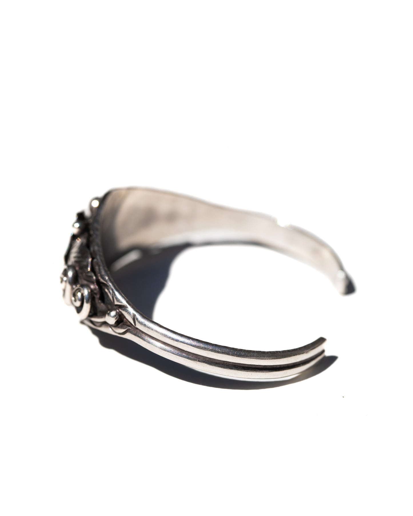 STERLING FLOWER CUFF