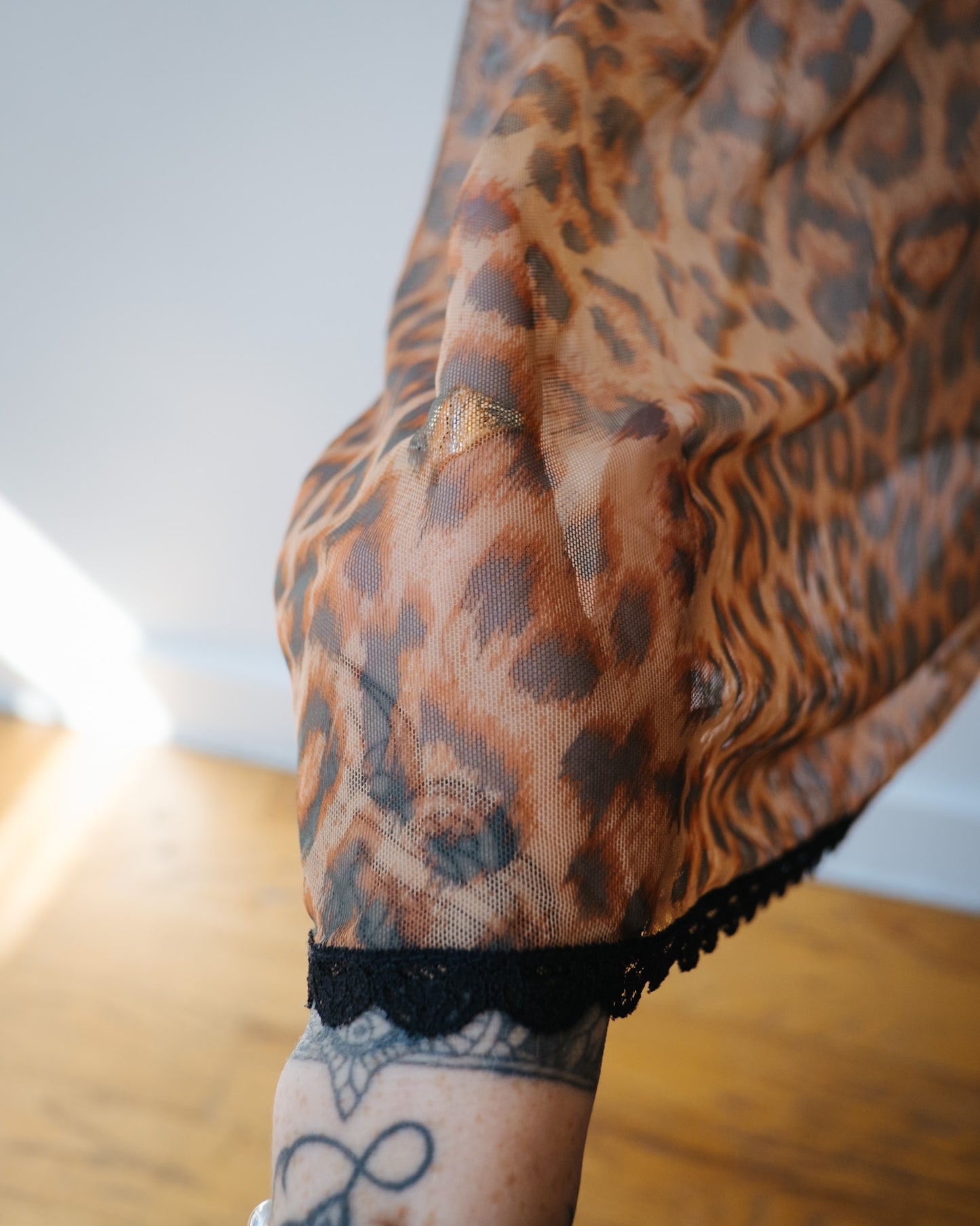 90'S LEOPARD SLIP