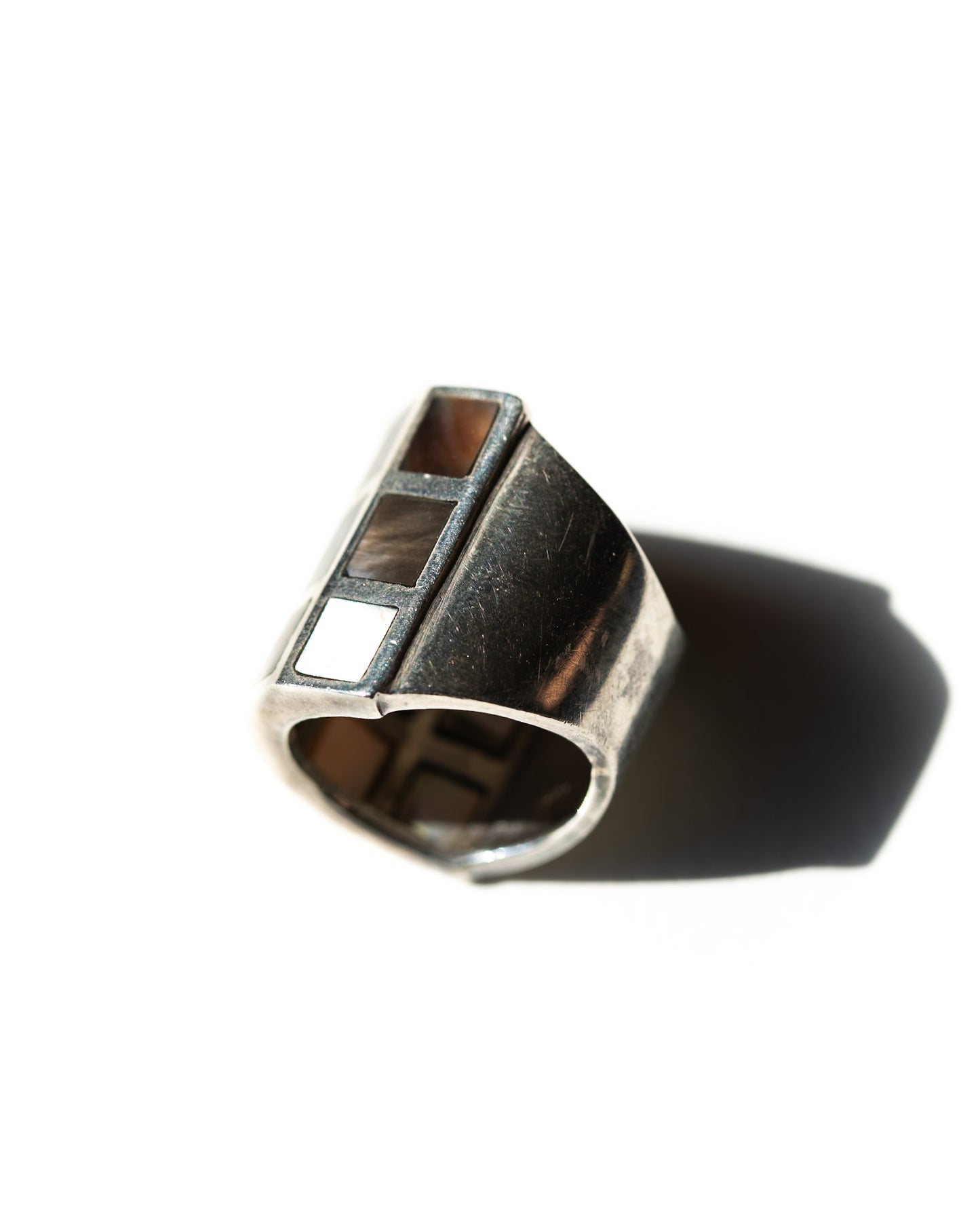 CHUNKY ABALONE RING