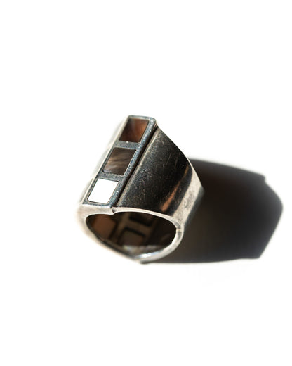 CHUNKY ABALONE RING