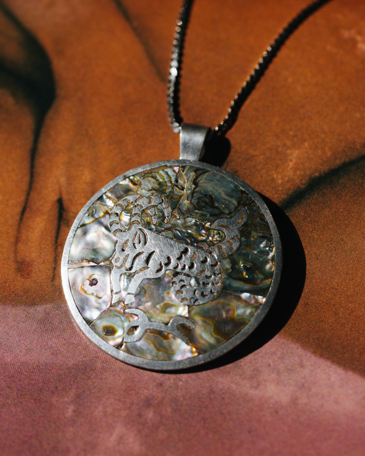 CAPRICORN SHELL NECKLACE