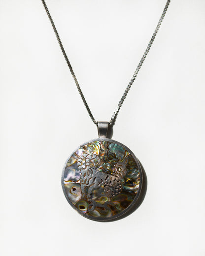 CAPRICORN SHELL NECKLACE