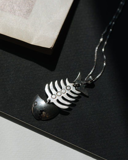 FISH SKELETON NECKLACE