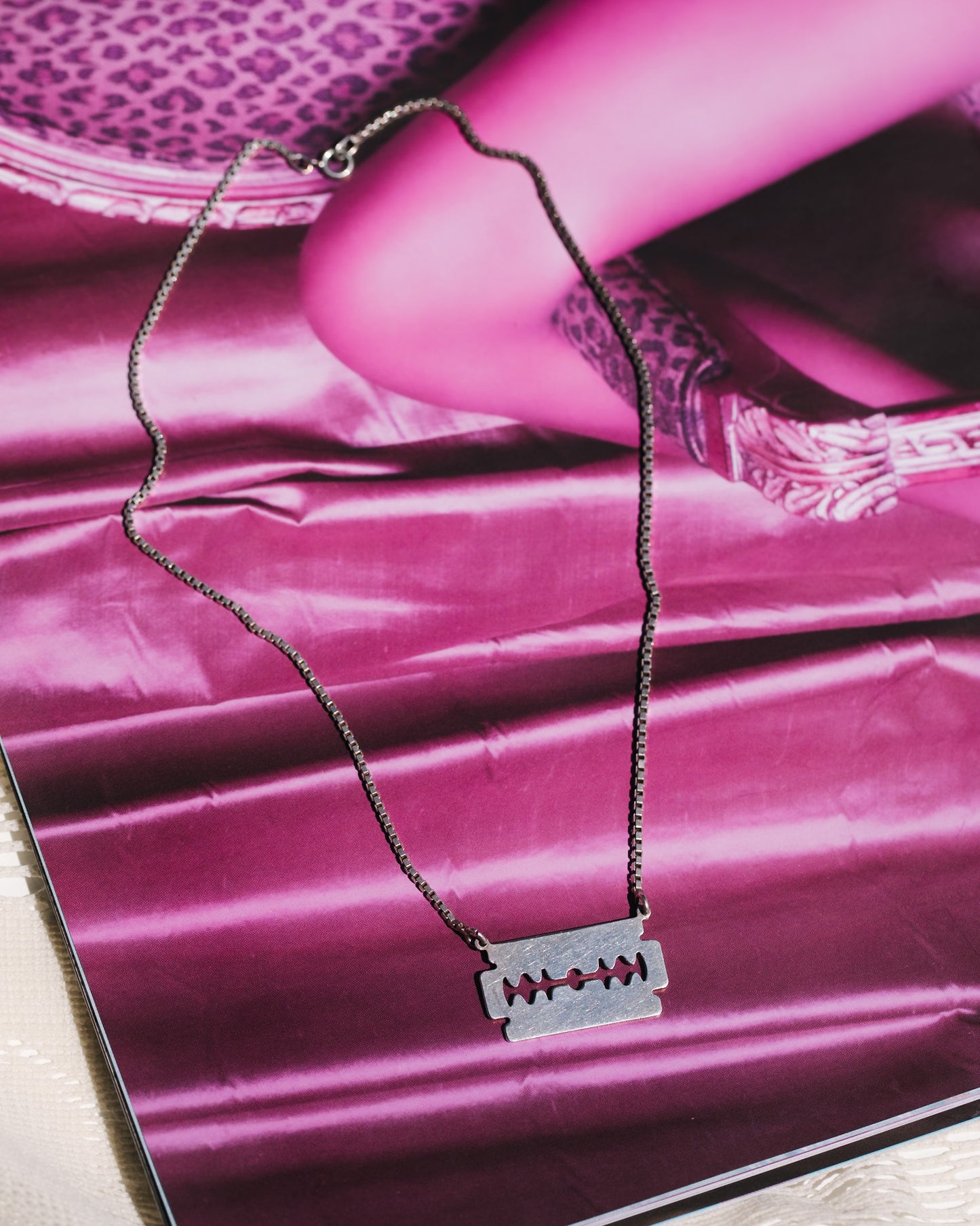 RAZOR NECKLACE