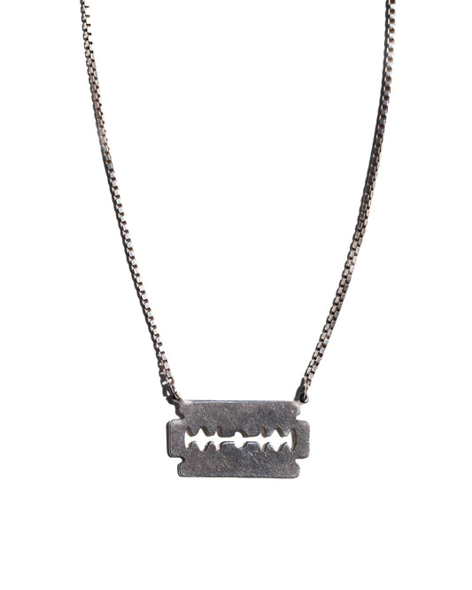 RAZOR NECKLACE