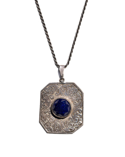 ENGRAVED LAPIS NECKLACE