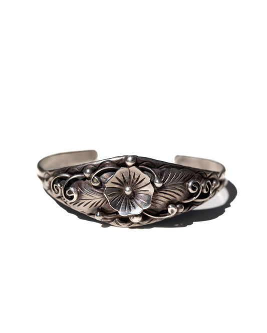 STERLING FLOWER CUFF