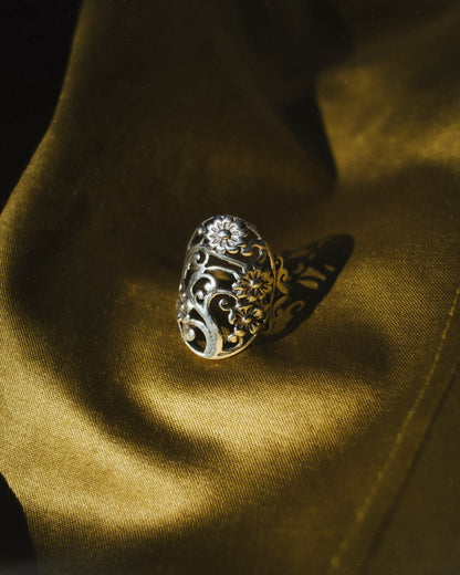 FLORAL SWIRL RING
