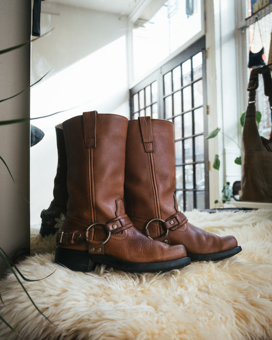 CARAMEL HARNESS BOOTS