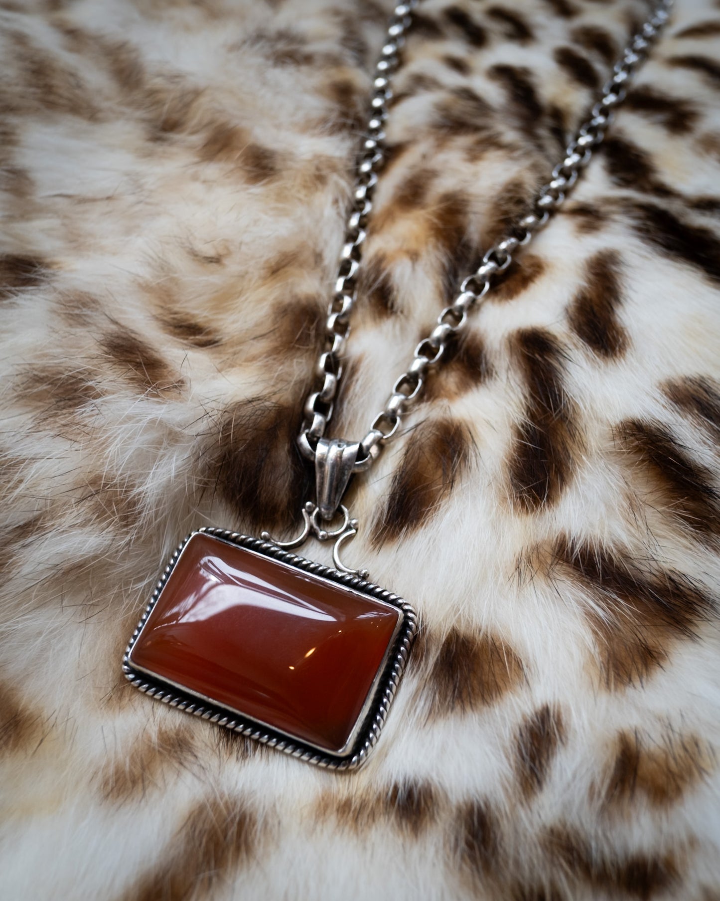 CARNELIAN LINK NECKLACE