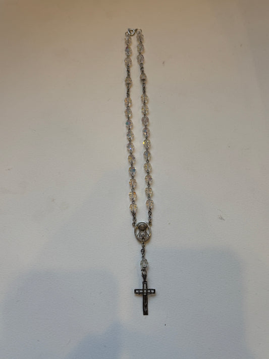 Mary Iridescent necklace